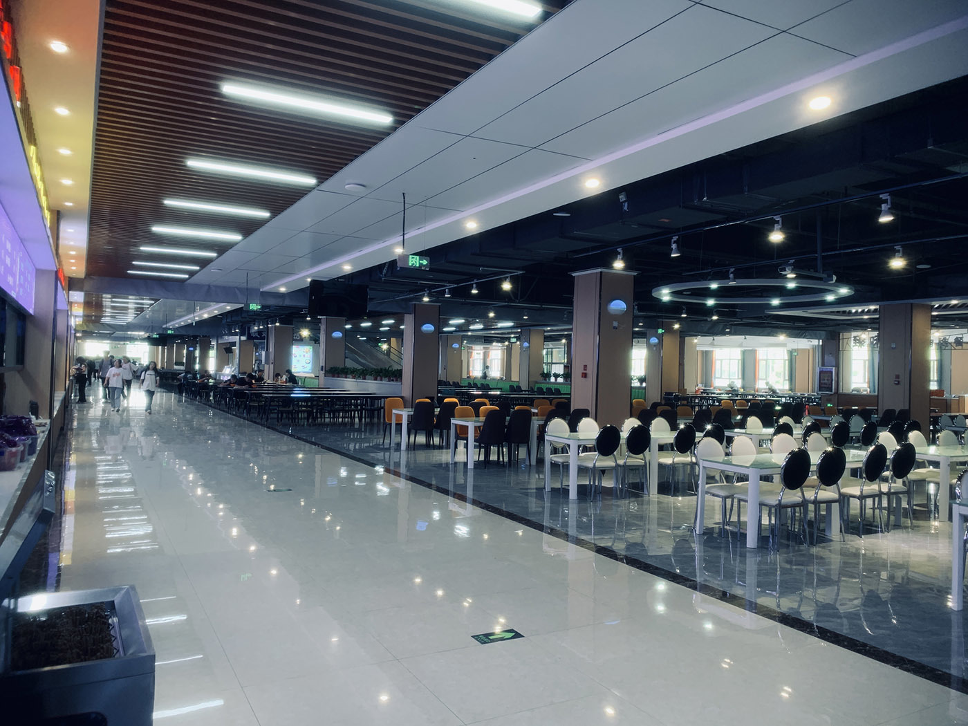 新疆理(lǐ)工(gōng)學院